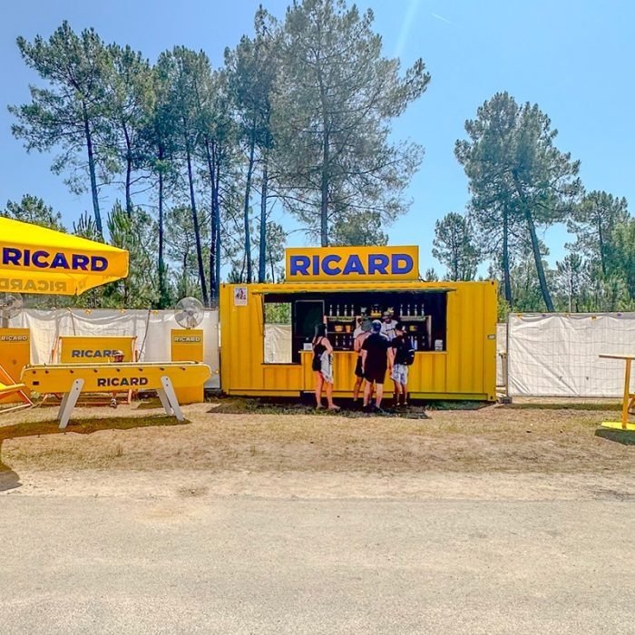 Container snack & restaurant