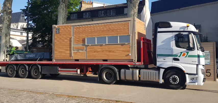 Mobiler Container-Snackstand